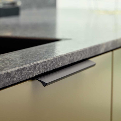 Poignée profil EDGE STRAIGHT de FURNIPART - Noir brossé